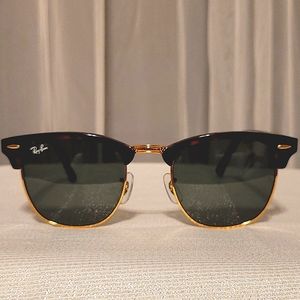NEVER WORN!  SEE PICTURES. Ray Ban Clubmaster 3016 Brown /Gold